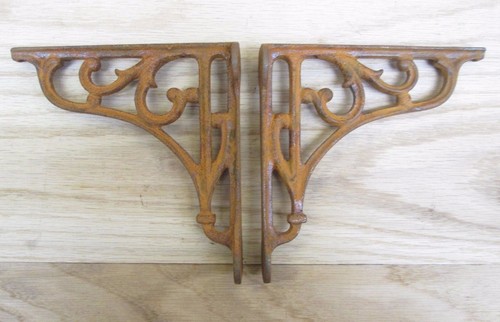 Pair vintage classic old - of,